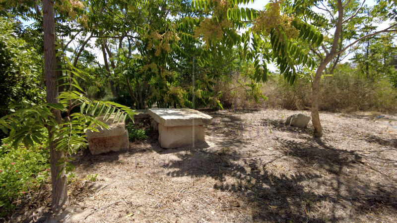 8 bedroom Villa for sale