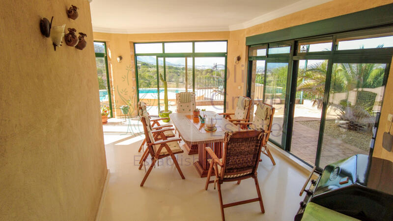 Villa for sale