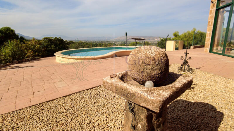 Villa for sale
