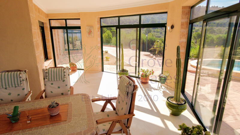 Villa for sale