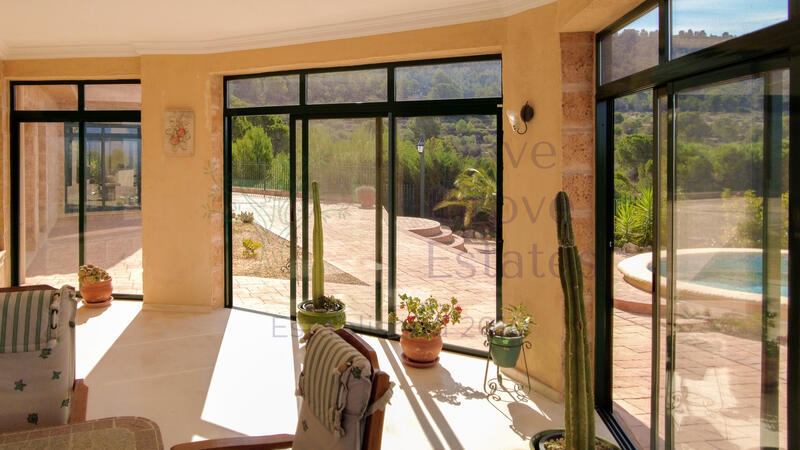 Villa for sale