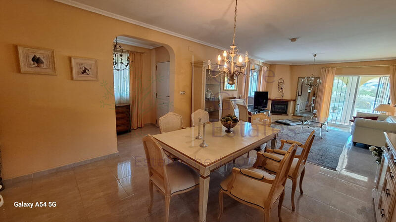 3 bedroom Villa for sale