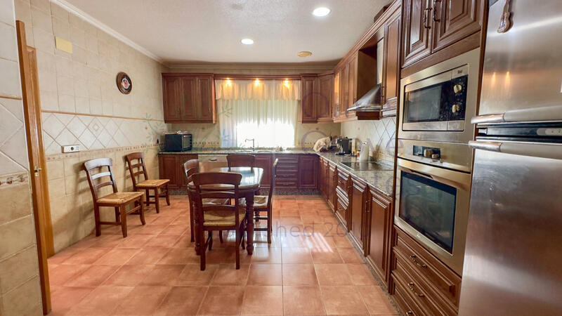 4 bedroom Villa for sale 4 bedroom Villa for sale