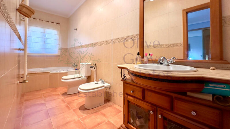 4 bedroom Villa for sale 4 bedroom Villa for sale