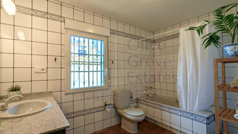 4 bedroom Villa for sale