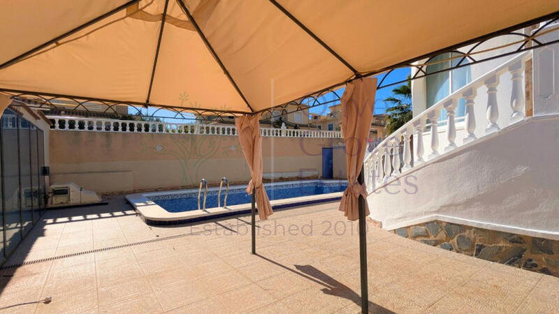 3 bedroom Villa for sale