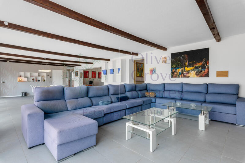 6 soverom Herregård til salgs