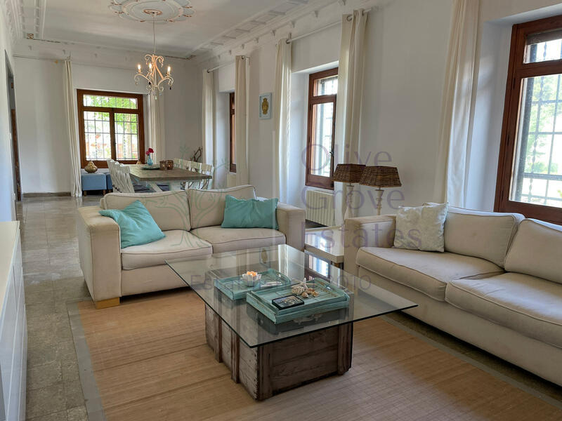 7 bedroom Country House for sale