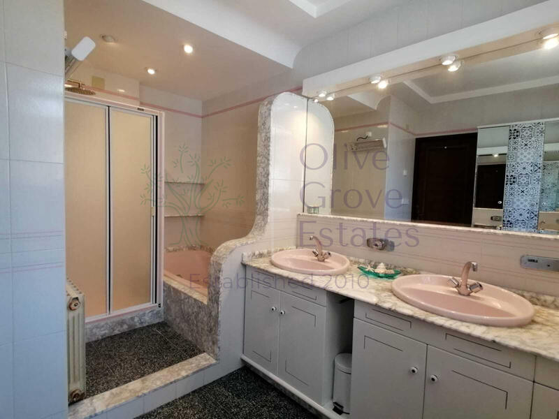 7 bedroom Country House for sale