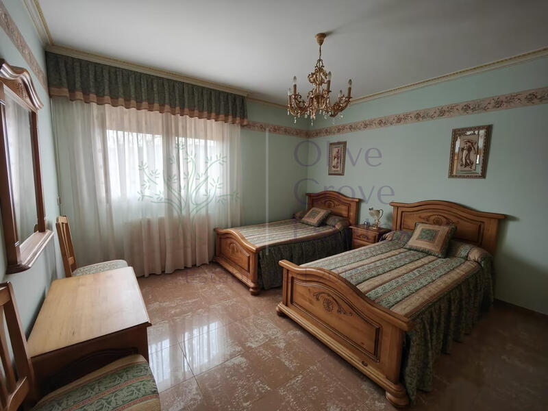 5 bedroom Villa for sale