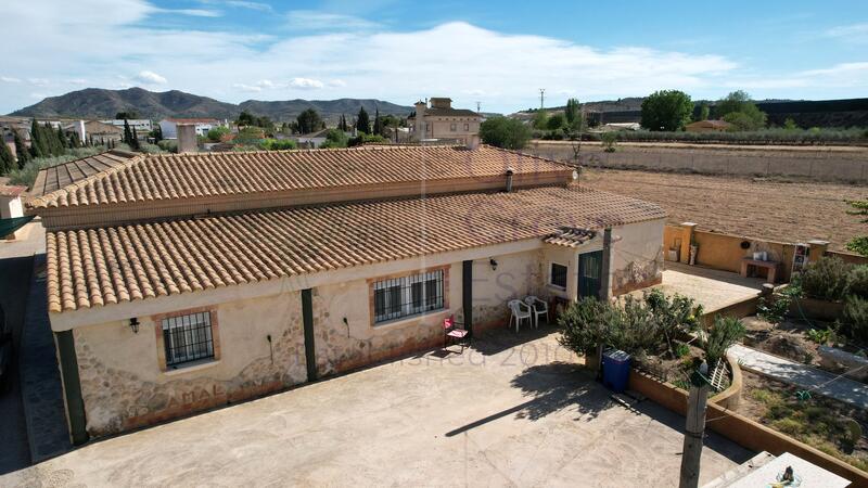 6 bedroom Villa for sale