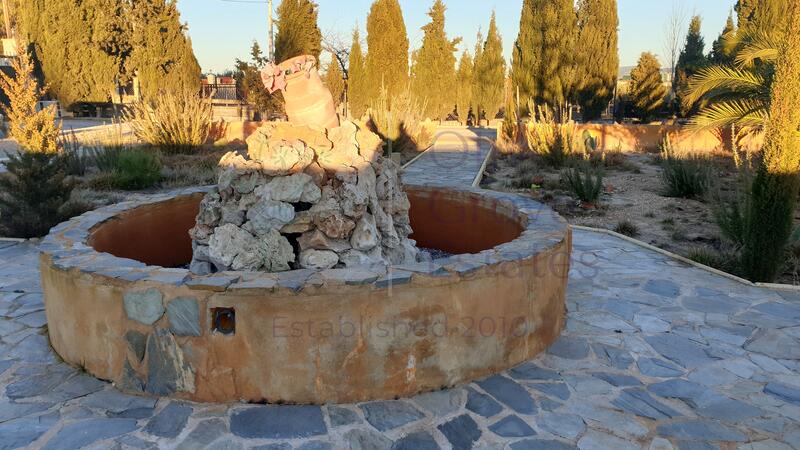 6 bedroom Villa for sale