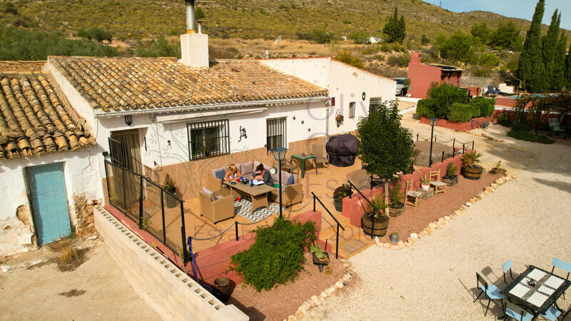 Villa en venta en Yecla, Murcia