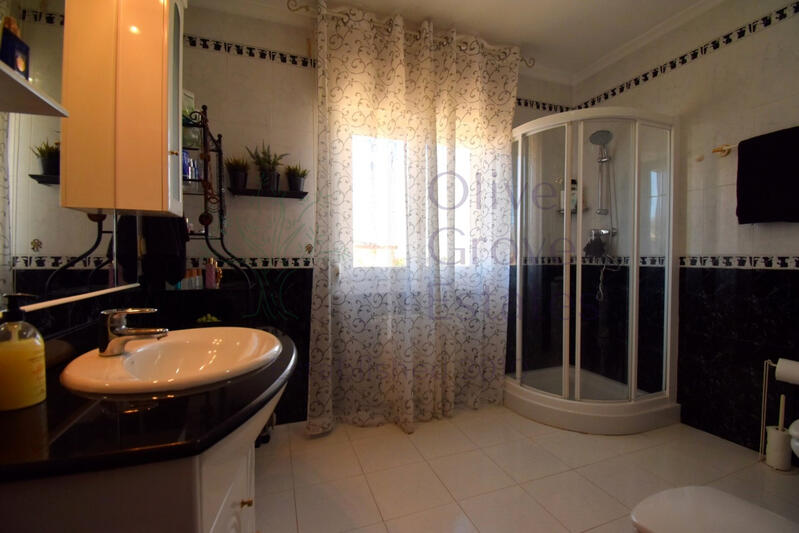 4 bedroom Villa for sale