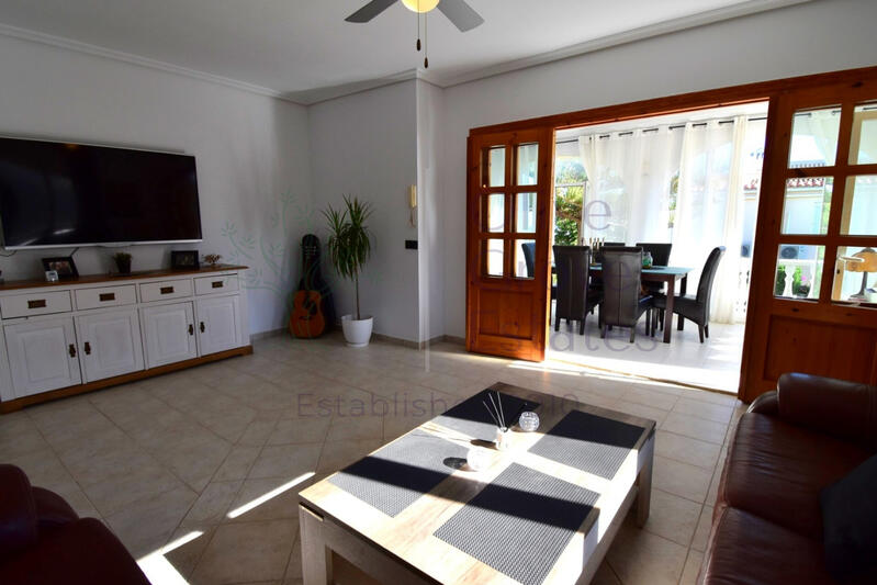 4 bedroom Villa for sale