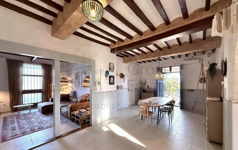 5 bedroom Land for sale