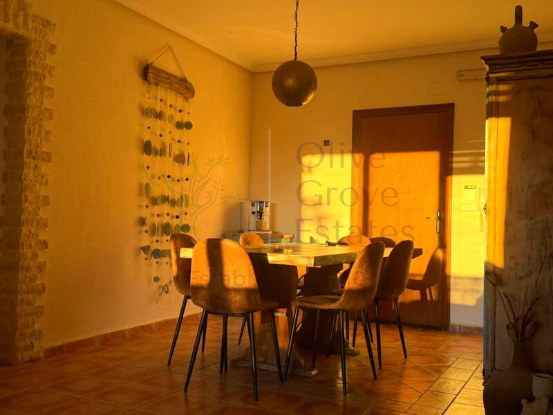 5 bedroom Land for sale