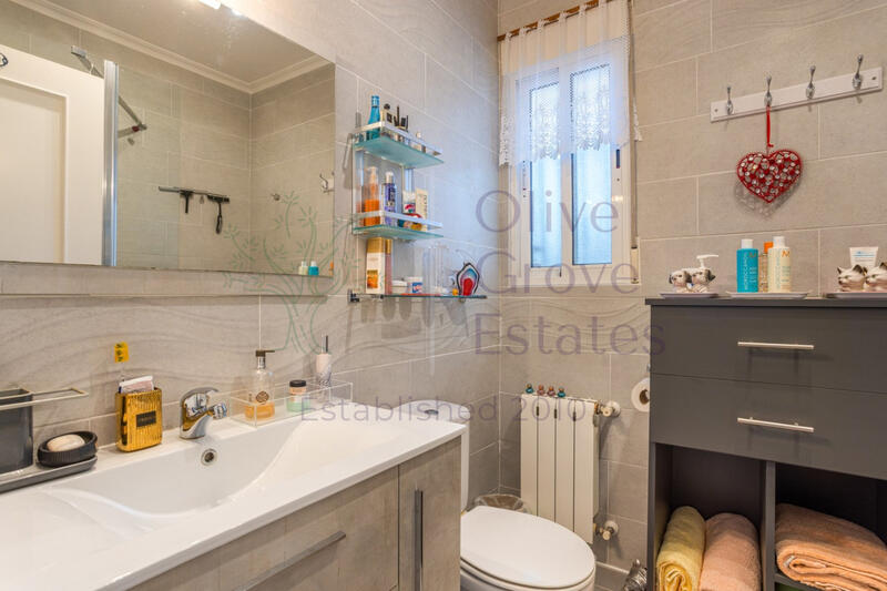 3 bedroom Country House for sale 3 bedroom Country House for sale