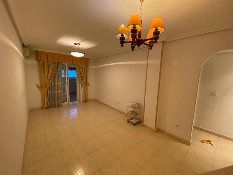 3 bedroom Apartment for sale