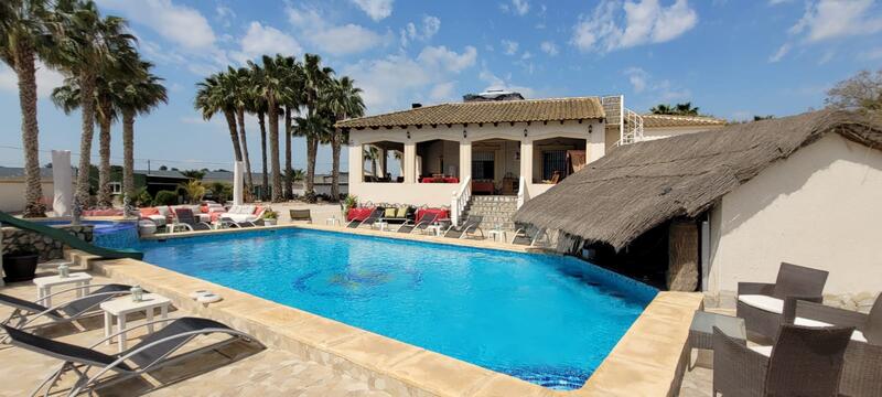 Villa for sale in Catral, Alicante