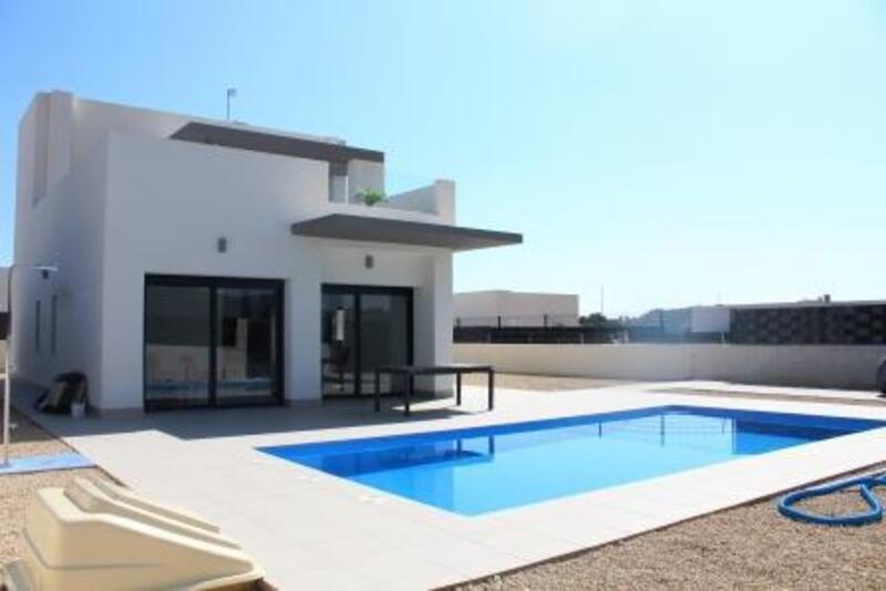 Villa en venta en Aspe, Alicante