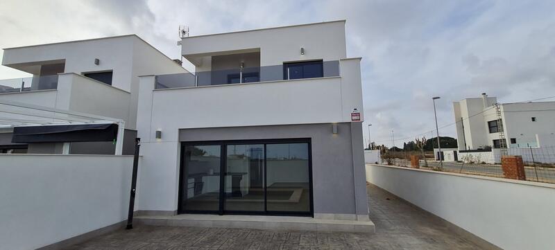 3 Cuarto Villa en venta