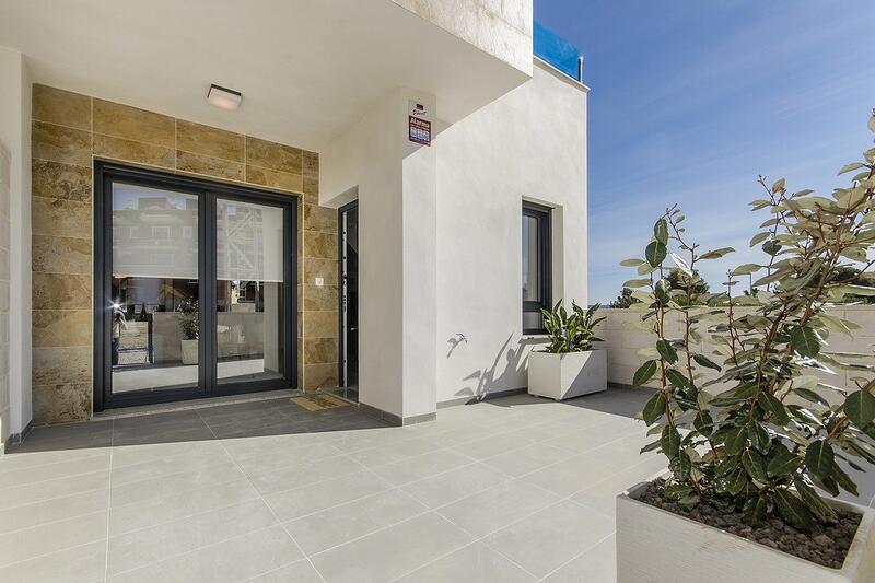 Villa for sale in Polop, Alicante