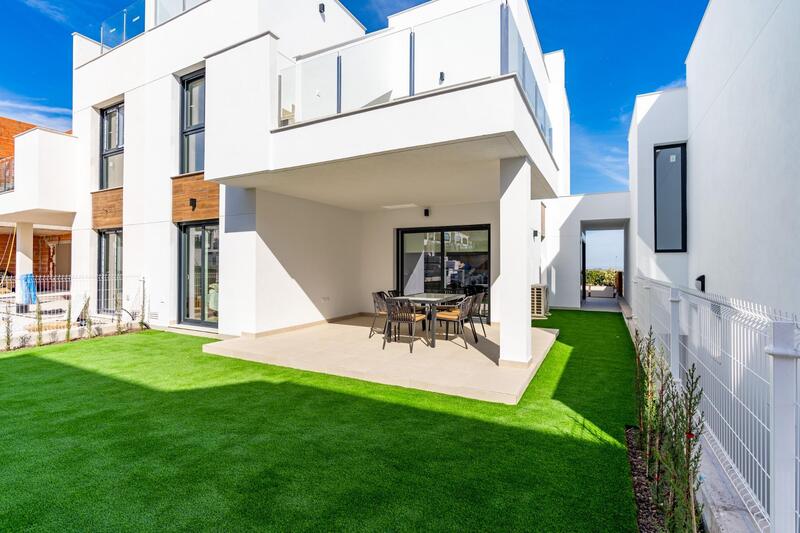 Villa for sale in Orihuela, Alicante