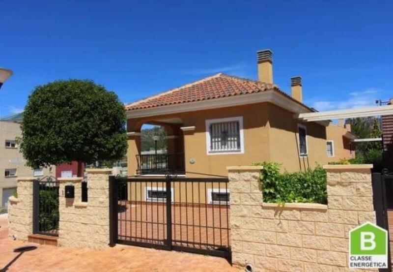 Villa for sale in La Romana, Alicante