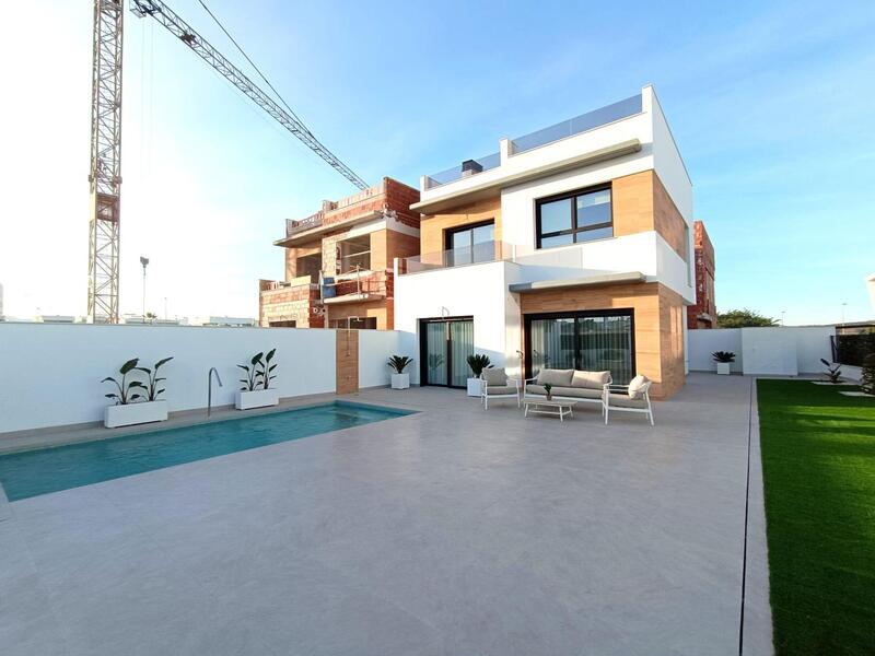 3 Cuarto Villa en venta