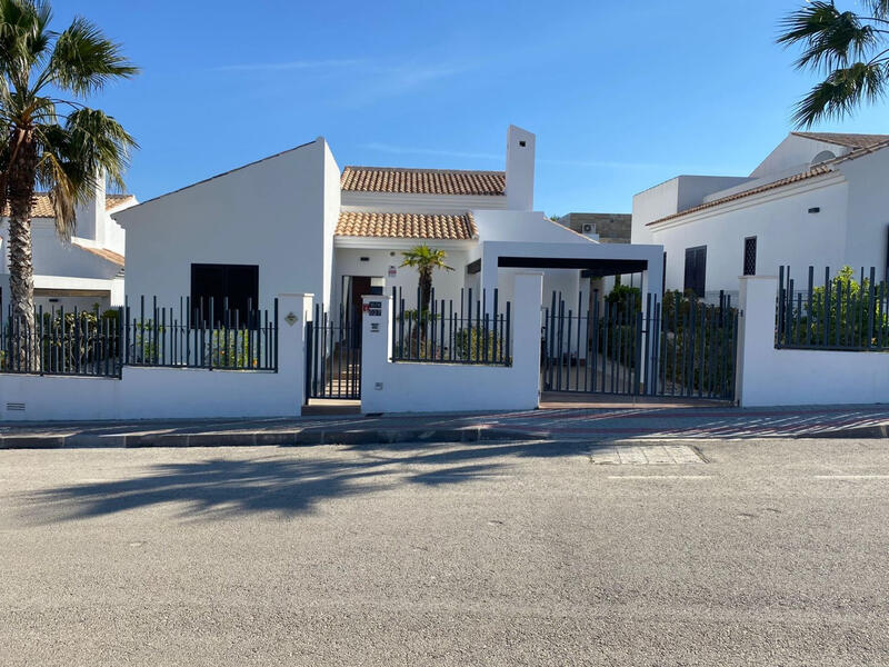 Villa zu verkaufen in Algorfa, Alicante