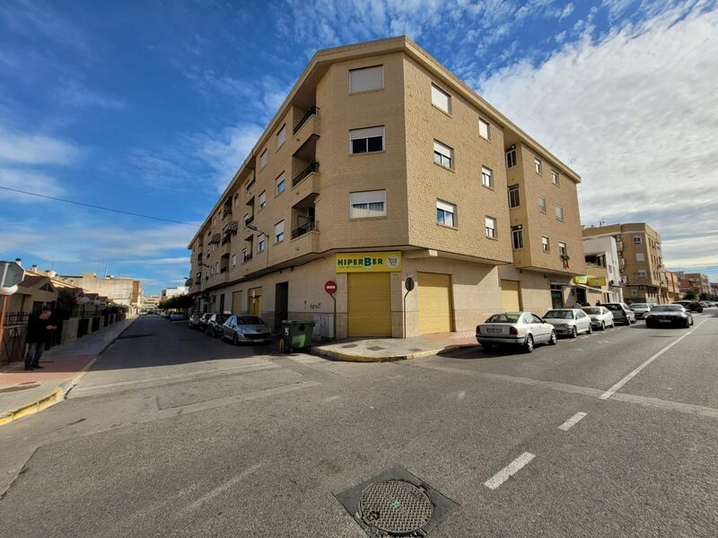 Appartement Te koop in Almoradí, Alicante