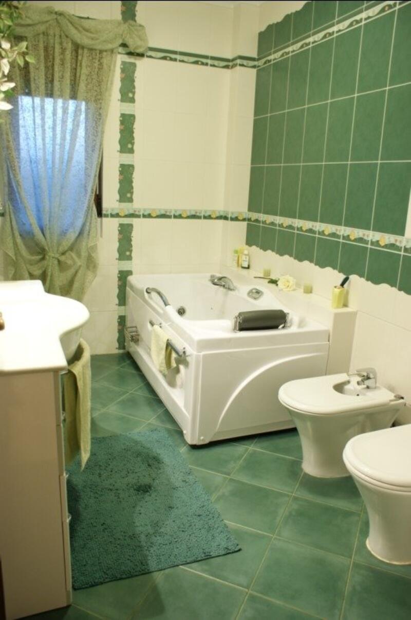 4 Schlafzimmer Villa zu verkaufen