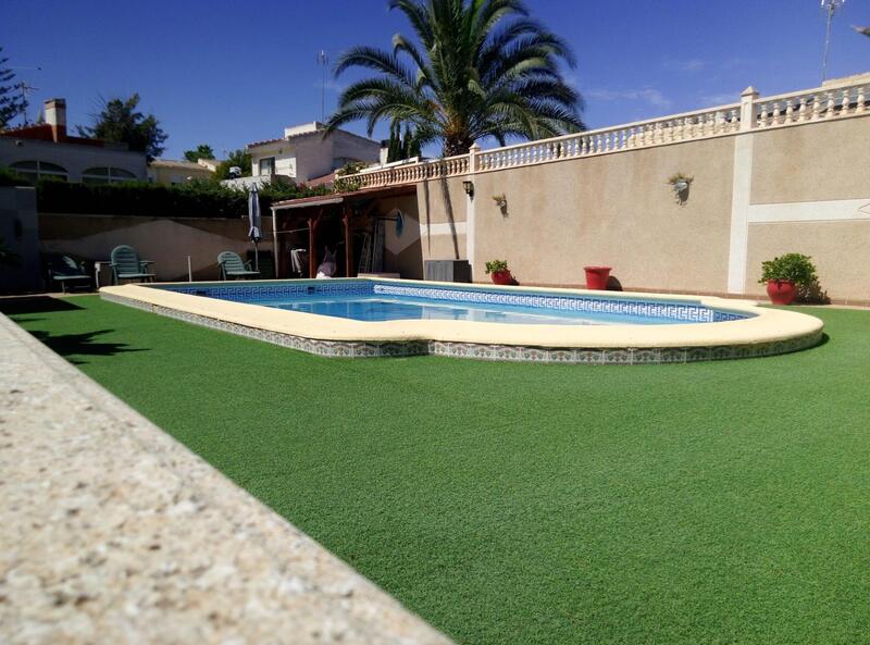 Villa till salu i Torrevieja, Alicante