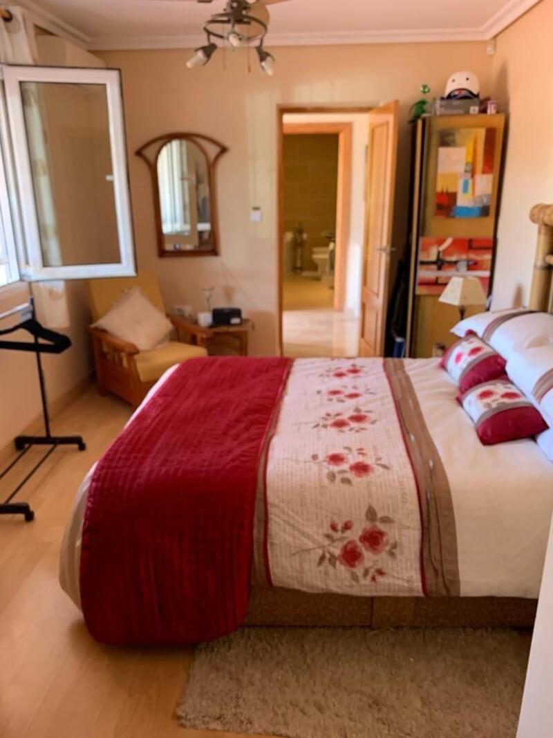 6 Schlafzimmer Villa zu verkaufen