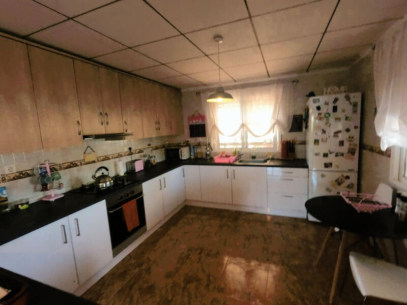 5 спальная комната вилла продается