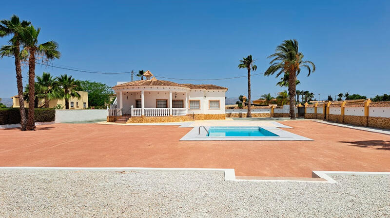 3 Cuarto Villa en venta