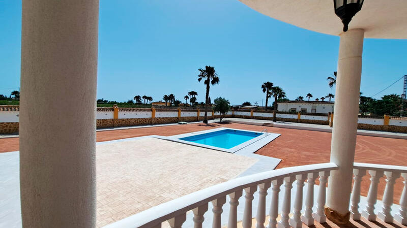 3 Cuarto Villa en venta