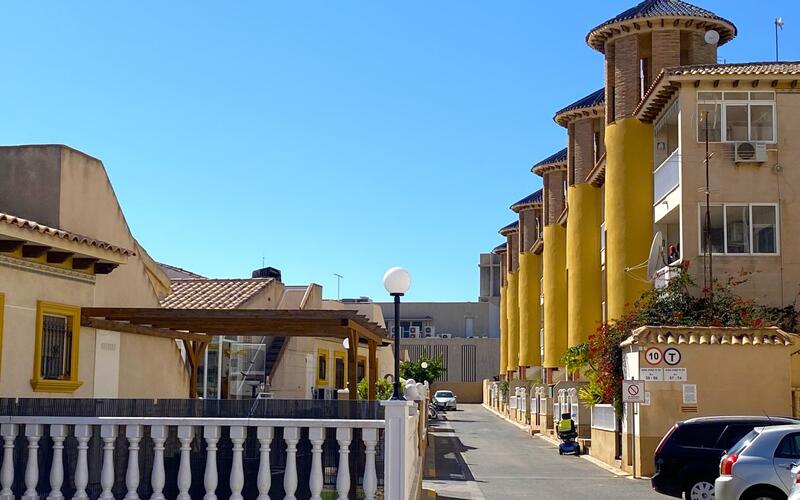 2 Cuarto Villa en venta