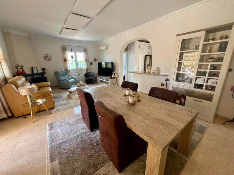 3 sovrum Villa till salu