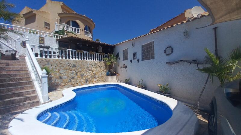 Villa til salg i Ciudad Quesada, Alicante