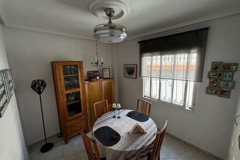 4 slaapkamer Villa Te koop