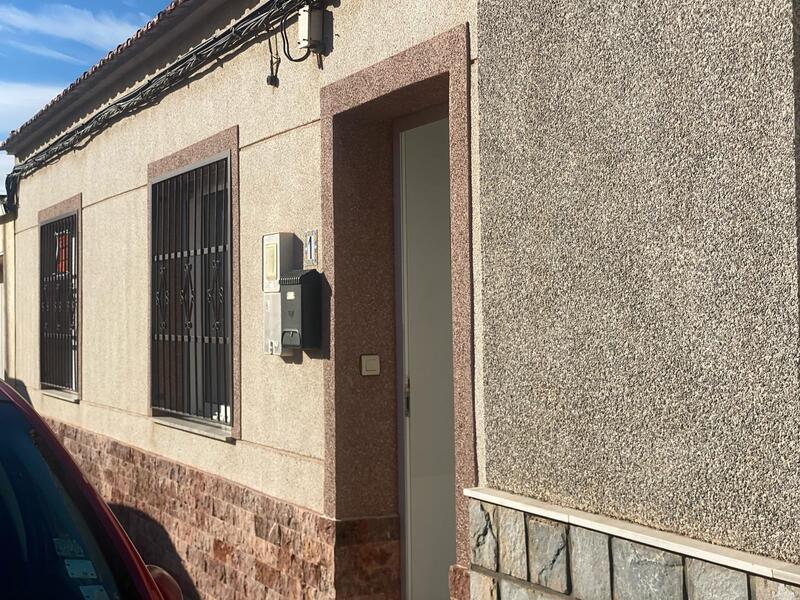 Деревенский Дом продается в Los Montesinos, Alicante