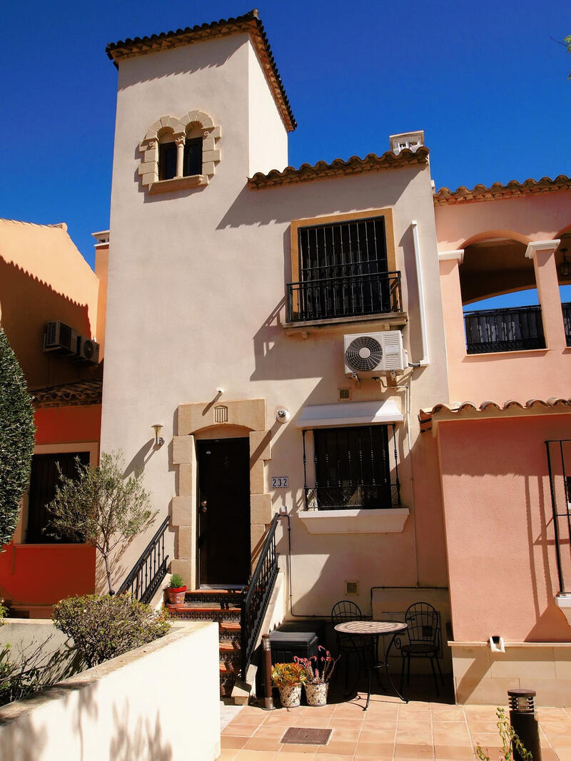 Maison de Ville à vendre dans Algorfa, Alicante