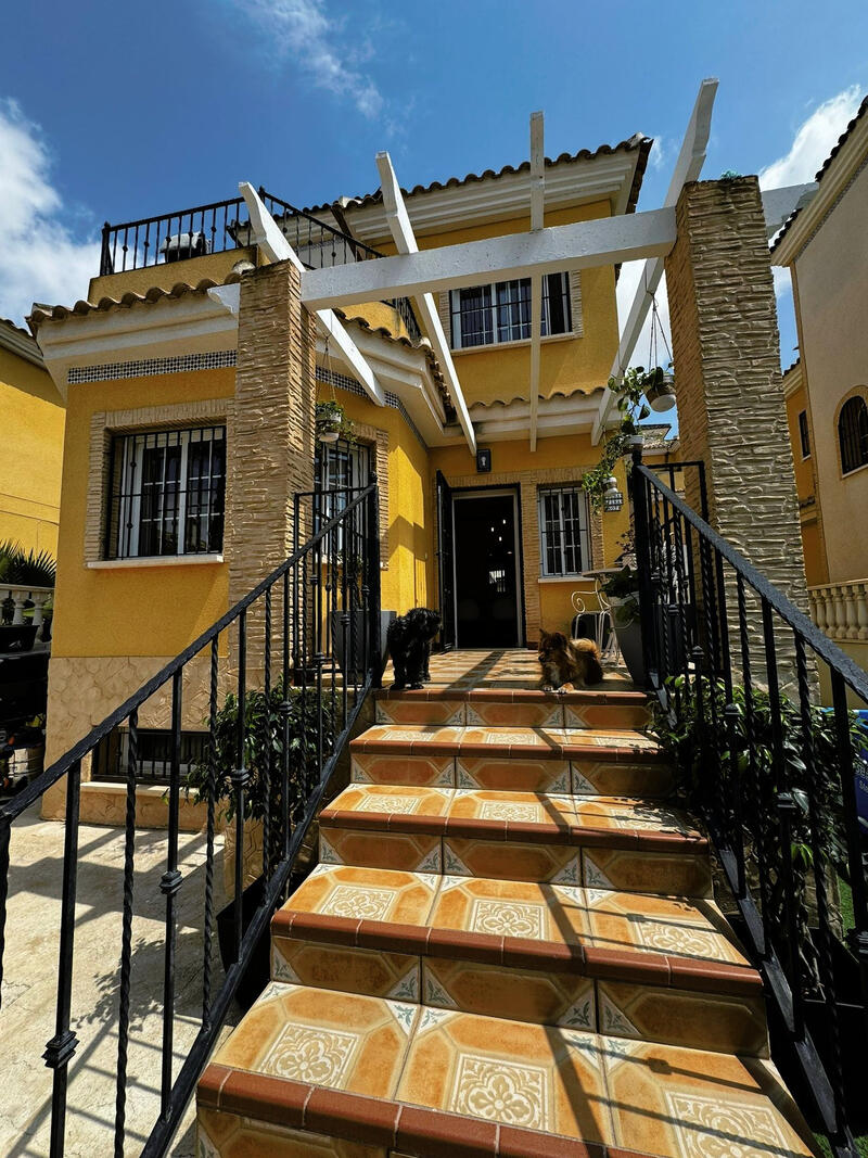 Villa zu verkaufen in Algorfa, Alicante
