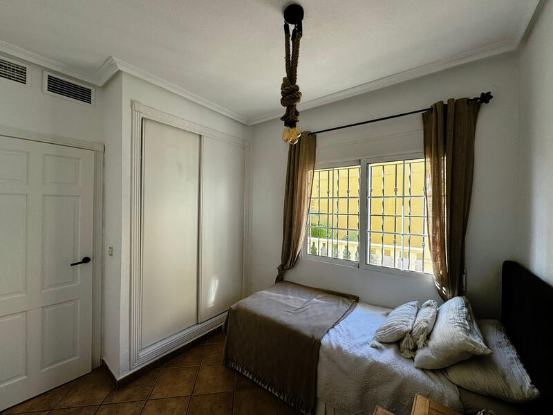 5 bedroom Villa for sale