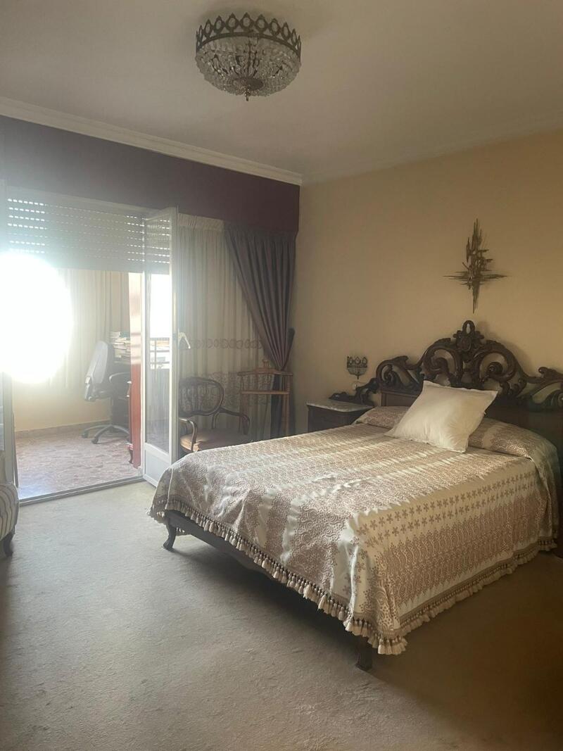4 slaapkamer Appartement Te koop
