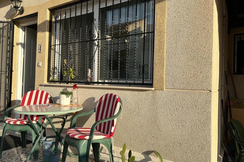 2 Schlafzimmer Villa zu verkaufen