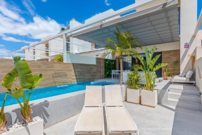 4 bedroom Villa for sale