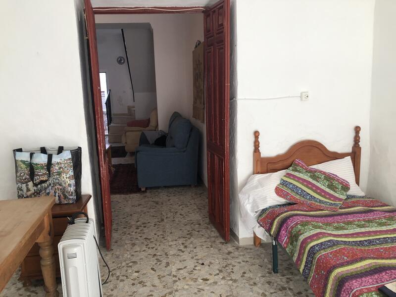 Gezinswoning Te koop in Pruna, Sevilla